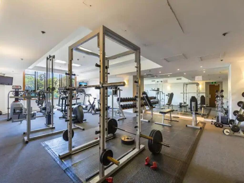 Bright One Bedroom Beauty With Balcony And Unbeatable Views أوكلاند المظهر الخارجي الصورة